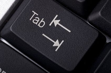 klávesu tabulátoru